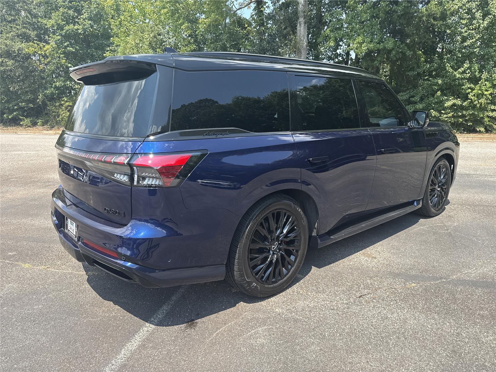 2025 Infiniti QX80 photo 5