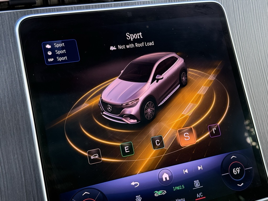 2023 Mercedes Benz EQE SUV 500 4MATIC photo 4