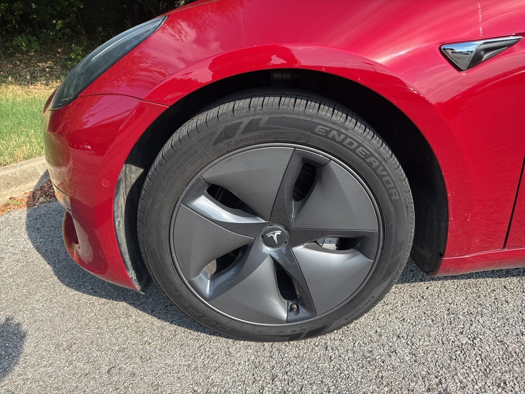 2019 Tesla Model 3 Long Range photo 9