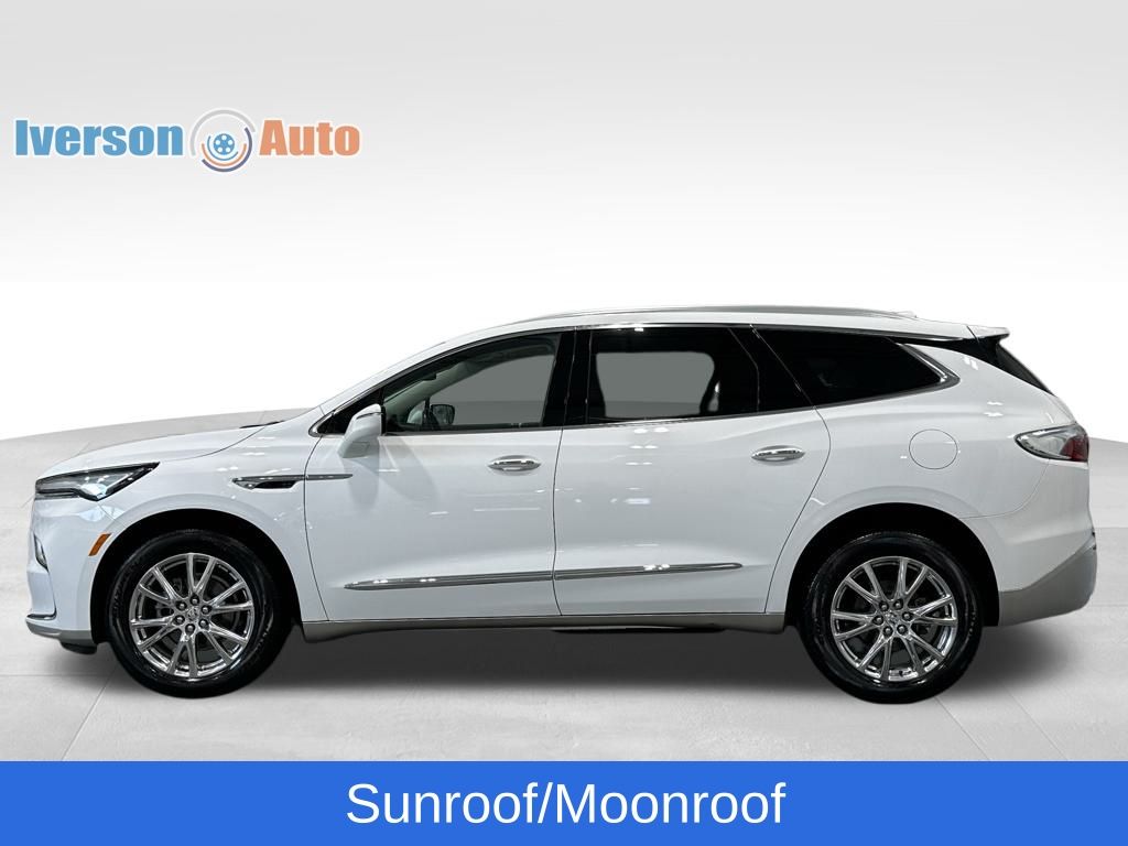 2023 Buick Enclave Essence photo 3