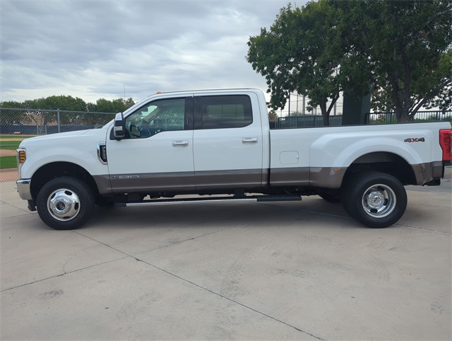 2019 Ford F-350 photo 4