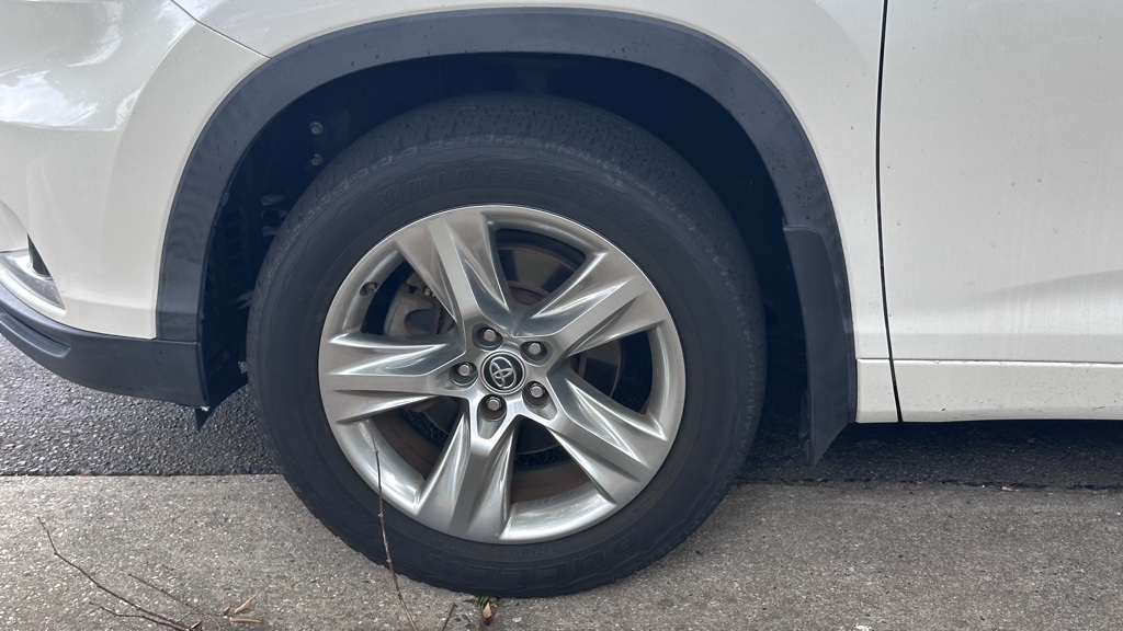 2016 Toyota Highlander Limited Platinum photo 10