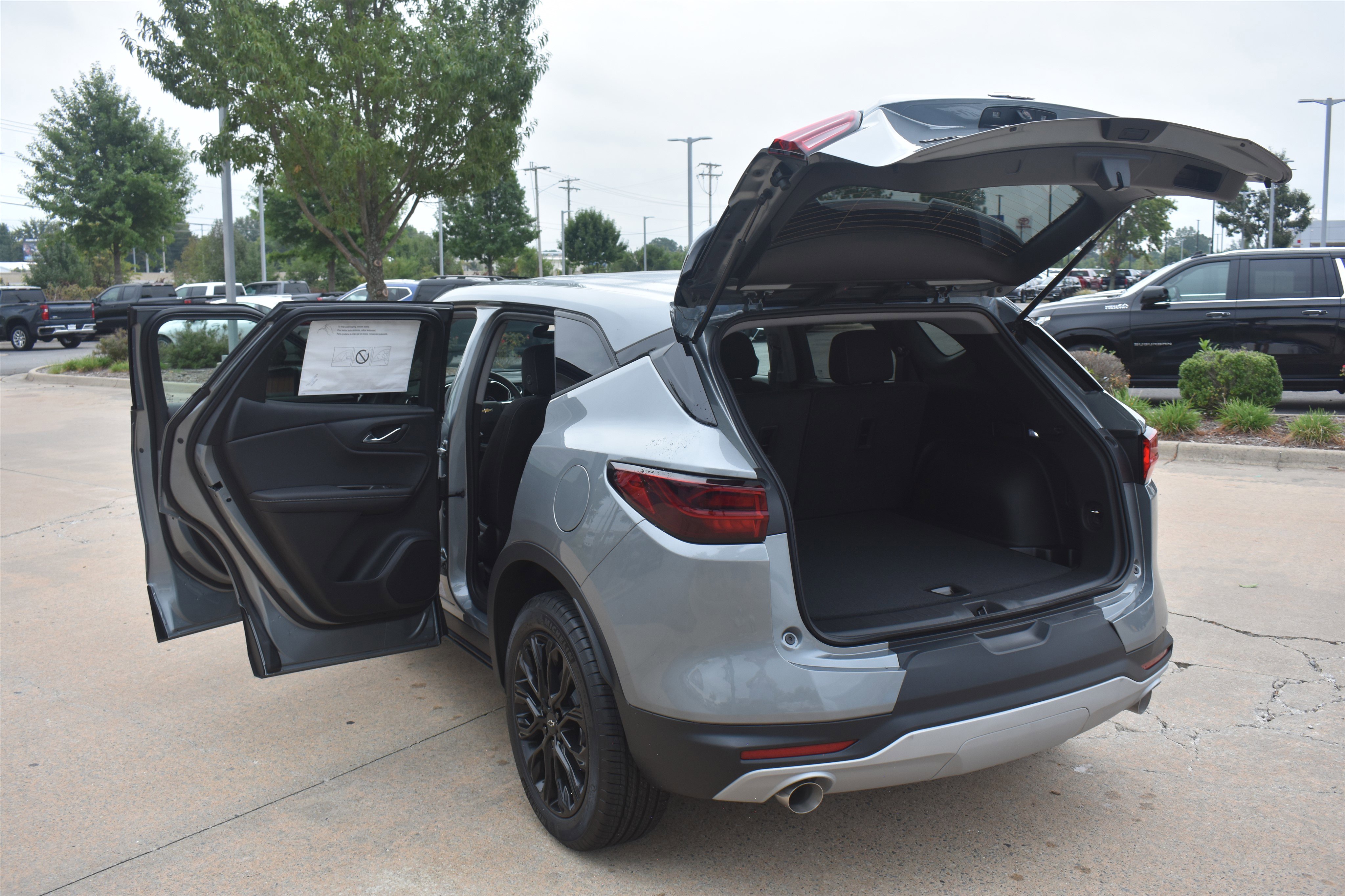 2025 Chevrolet Blazer 2LT photo 10