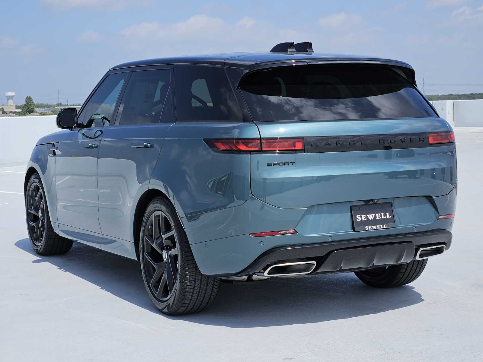 2025 Land Rover Range Rover Sport SE photo 7
