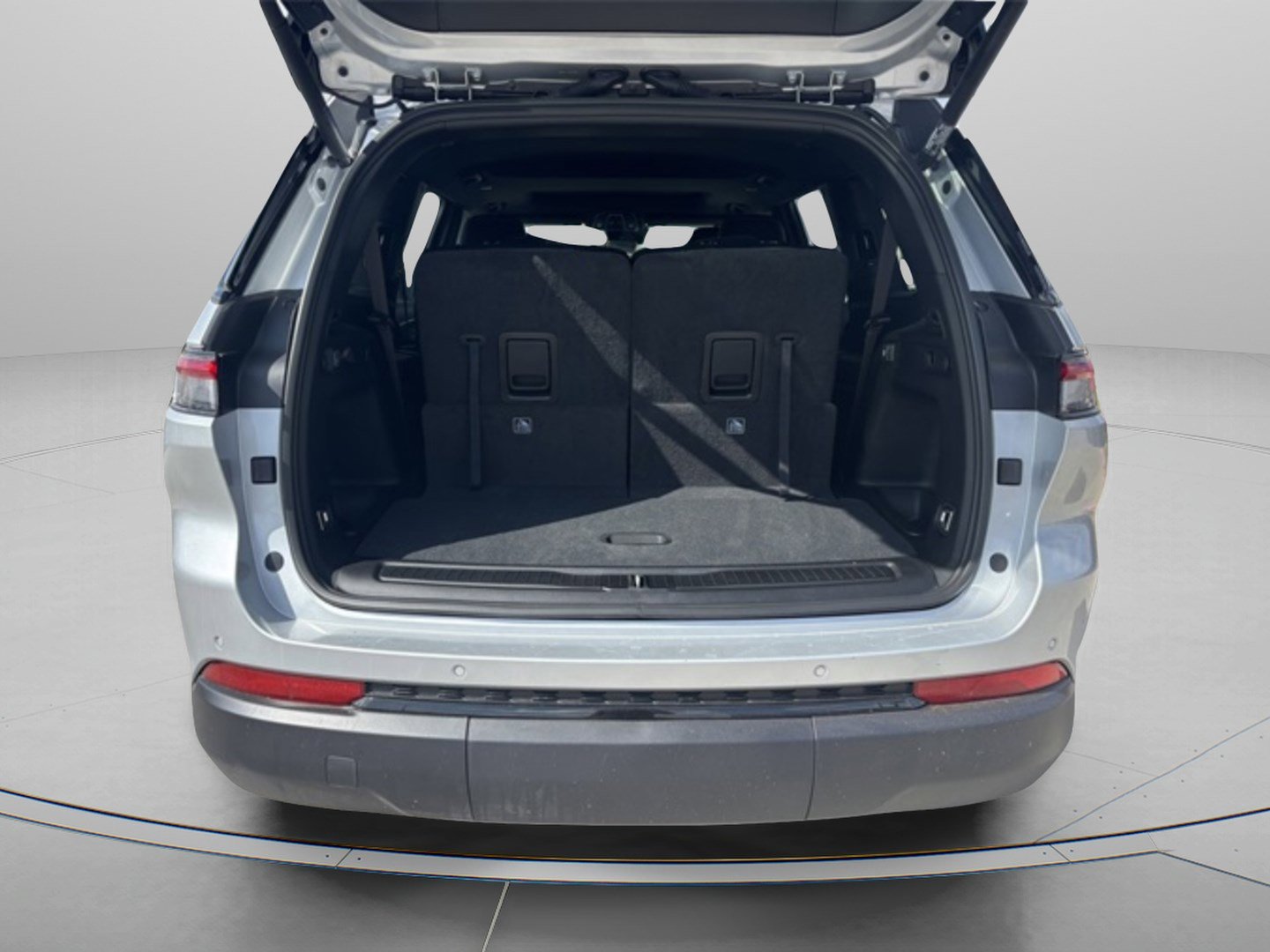 2025 Toyota RAV4 L photo 26