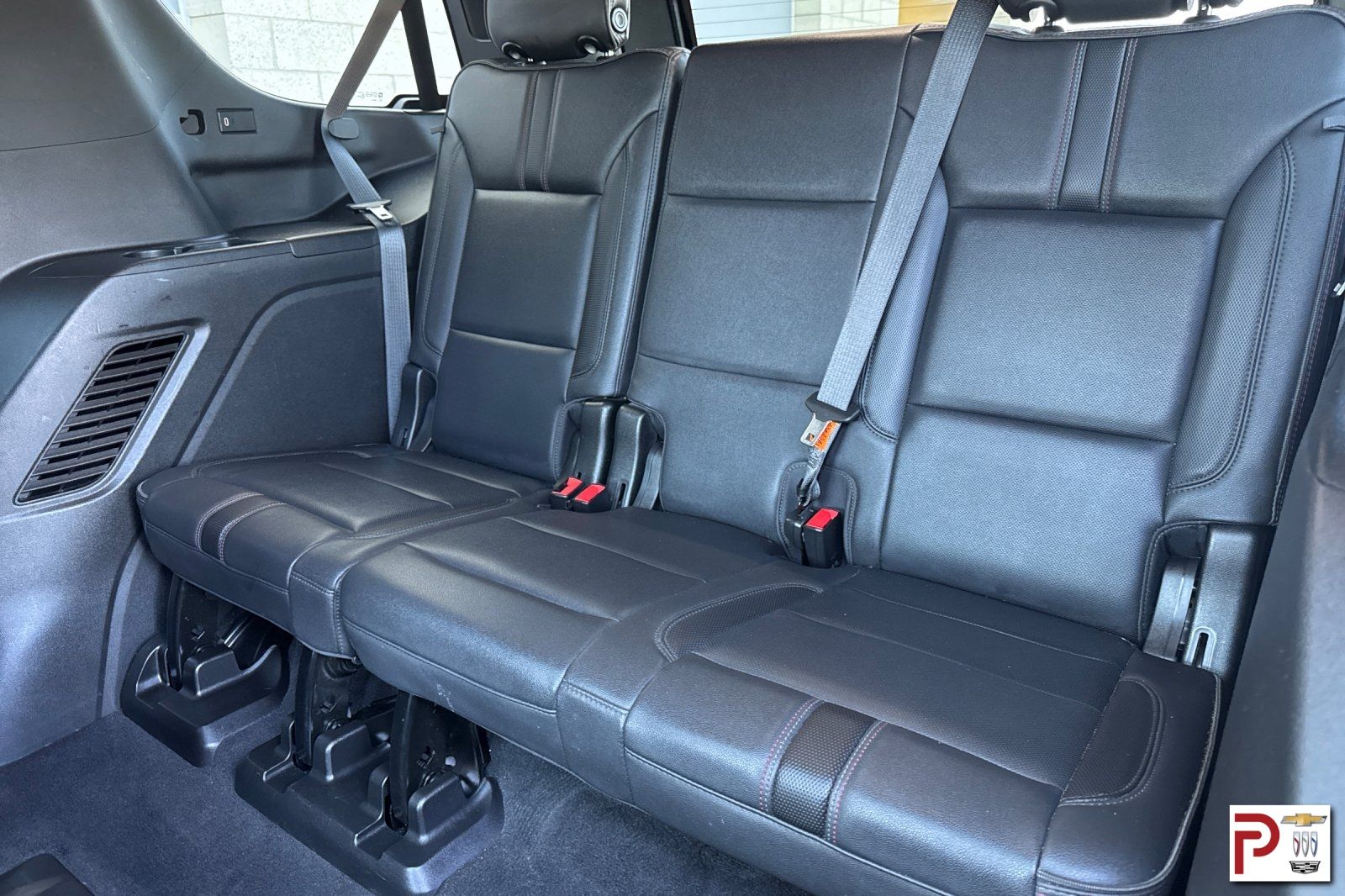 2021 Chevrolet Tahoe RST photo 18