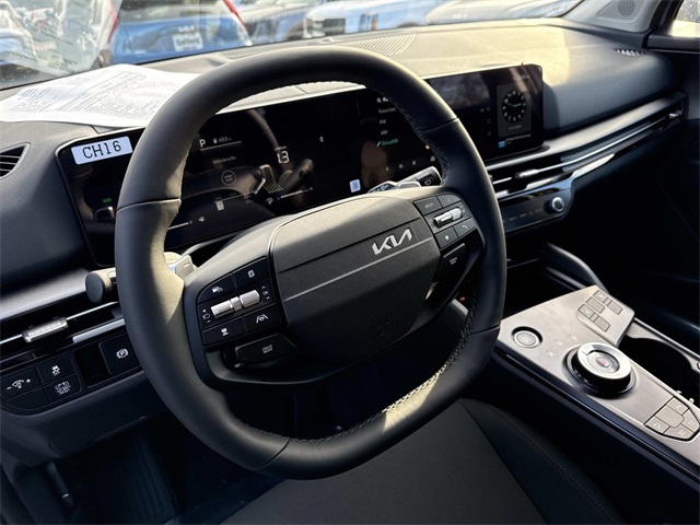 2026 Kia Sportage Hybrid S photo 2