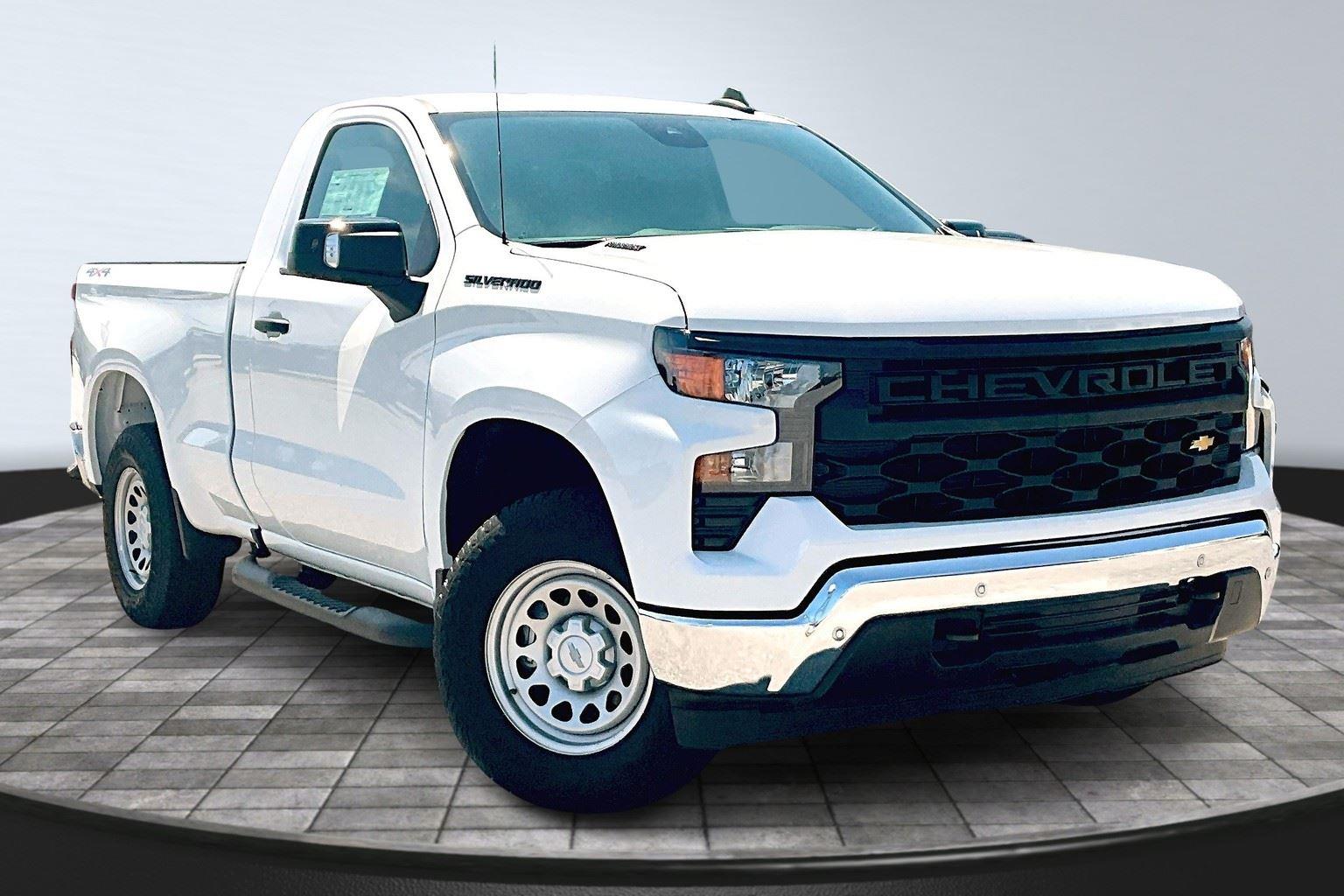 2025 Chevrolet Silverado 1500 photo 2