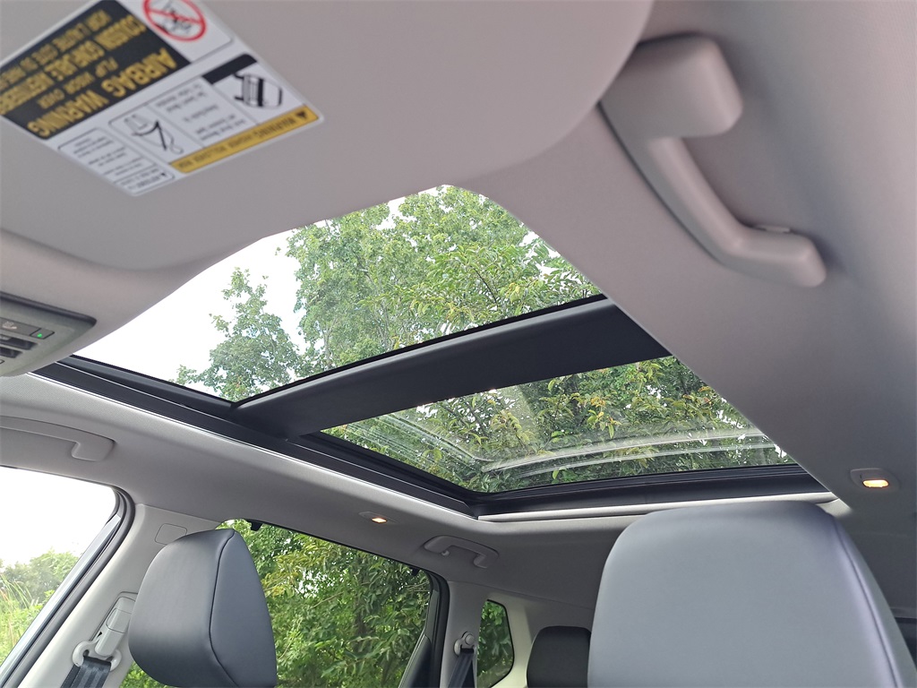 2026 Nissan Rogue SV photo 20