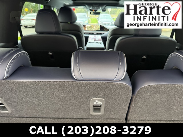 2026 Infiniti QX80 Sensory photo 11