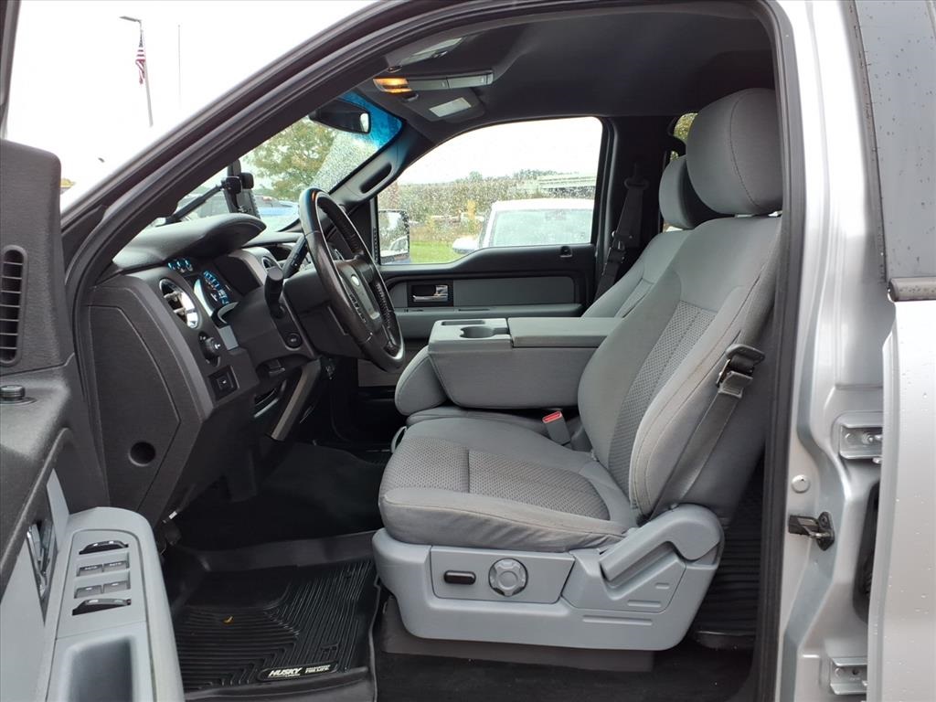 2012 Ford F-150 XLT photo 13