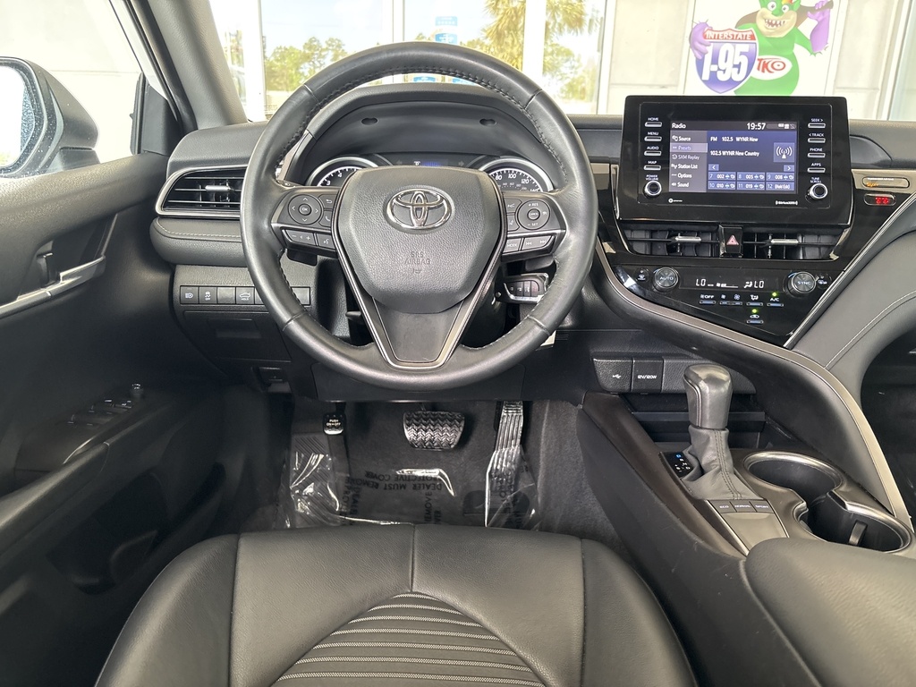 2023 Toyota Camry SE photo 19