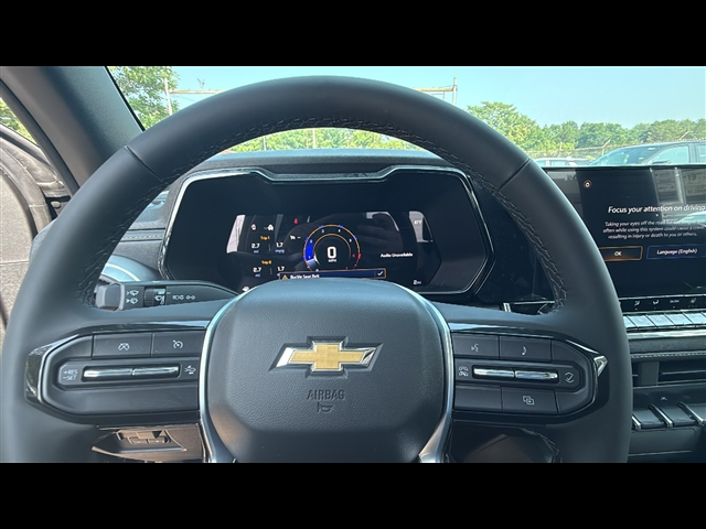 2025 Chevrolet Colorado Work Truck LT photo 13