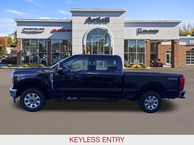 2024 Ford F-250 photo 3