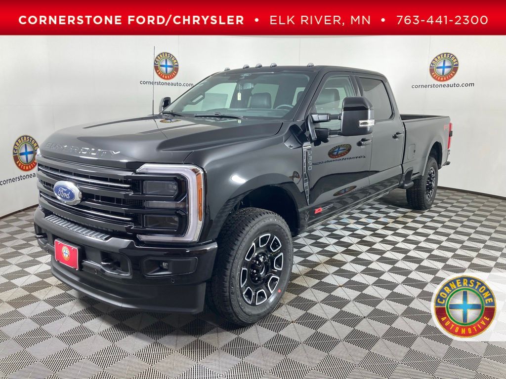 2025 Ford F-350 Super Duty Platinum's photo