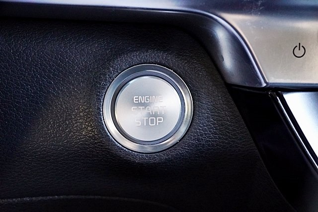 Used 2022 Green Kia S image 22