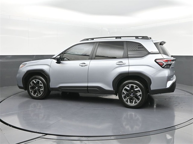 2025 Subaru Forester Premium Base photo 4