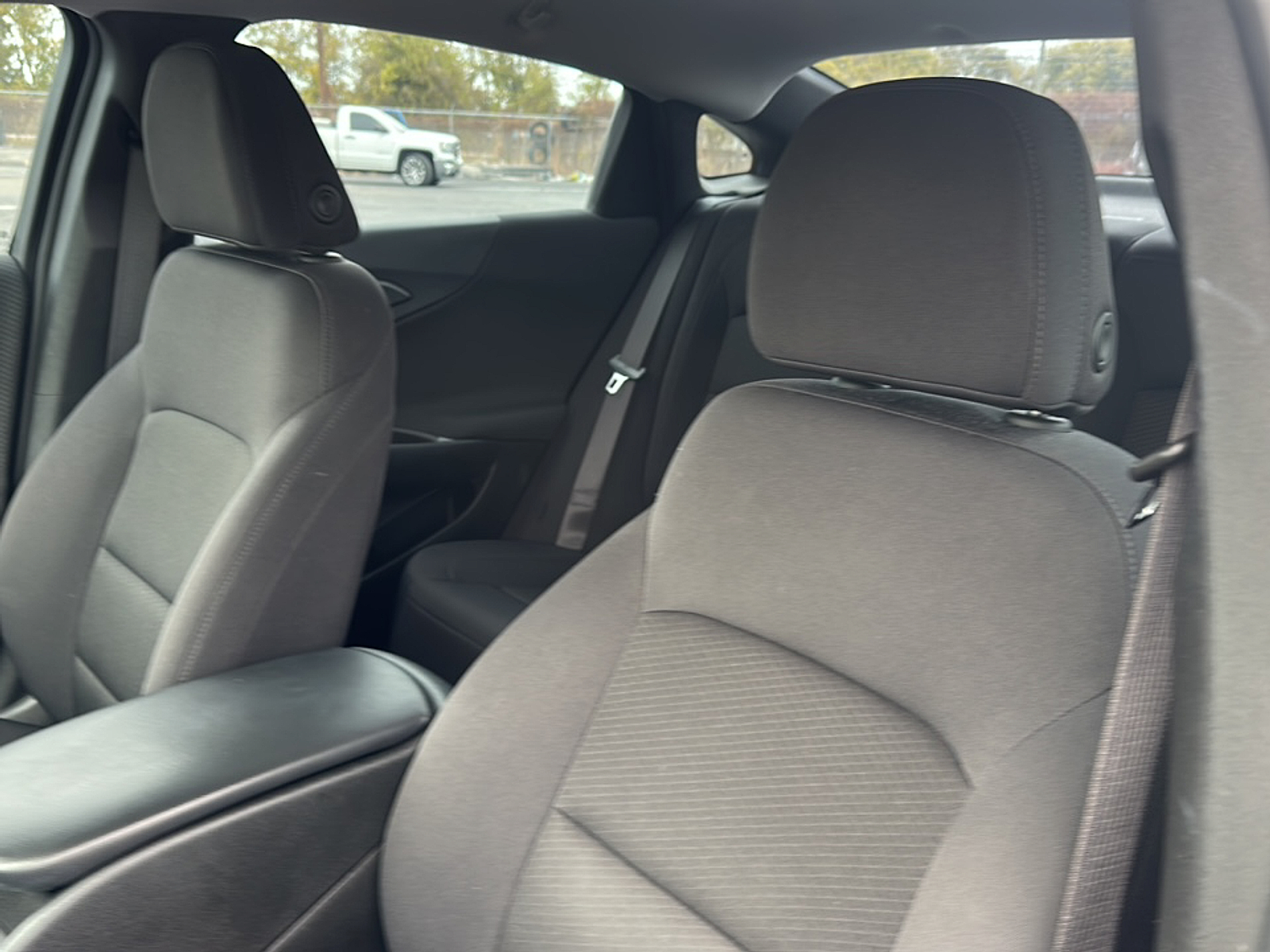 2022 Chevrolet Malibu RS photo 3