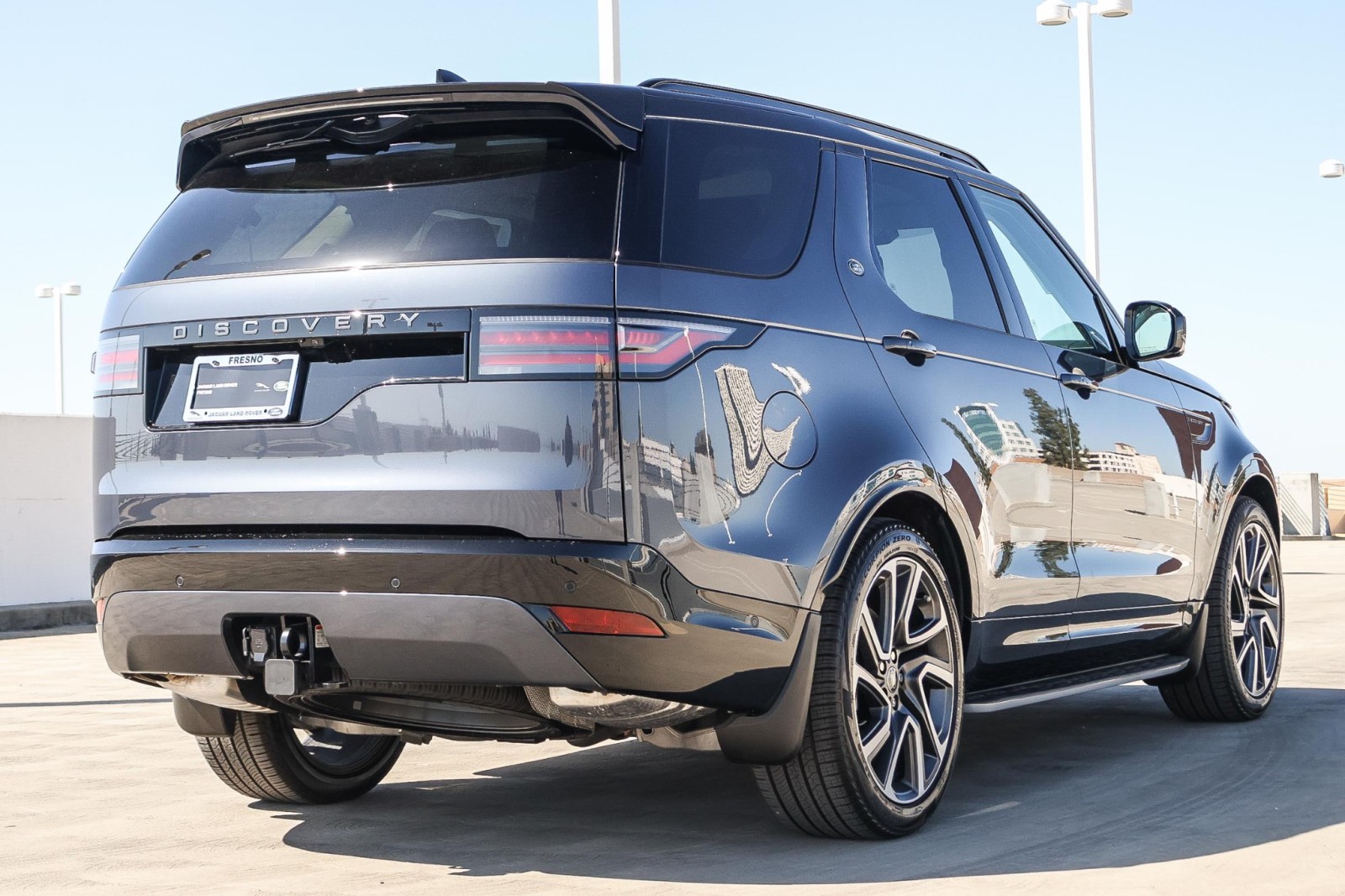 2025 Land Rover Discovery SE photo 4