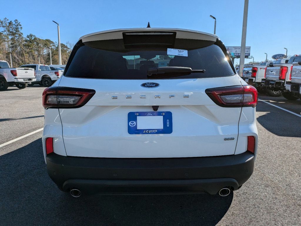 2025 Ford Escape ST-Line photo 4