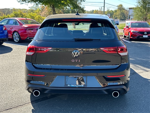 2024 Volkswagen Golf GTI SE photo 3