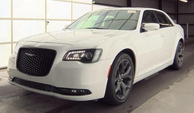 2022 Chrysler 300 S's photo