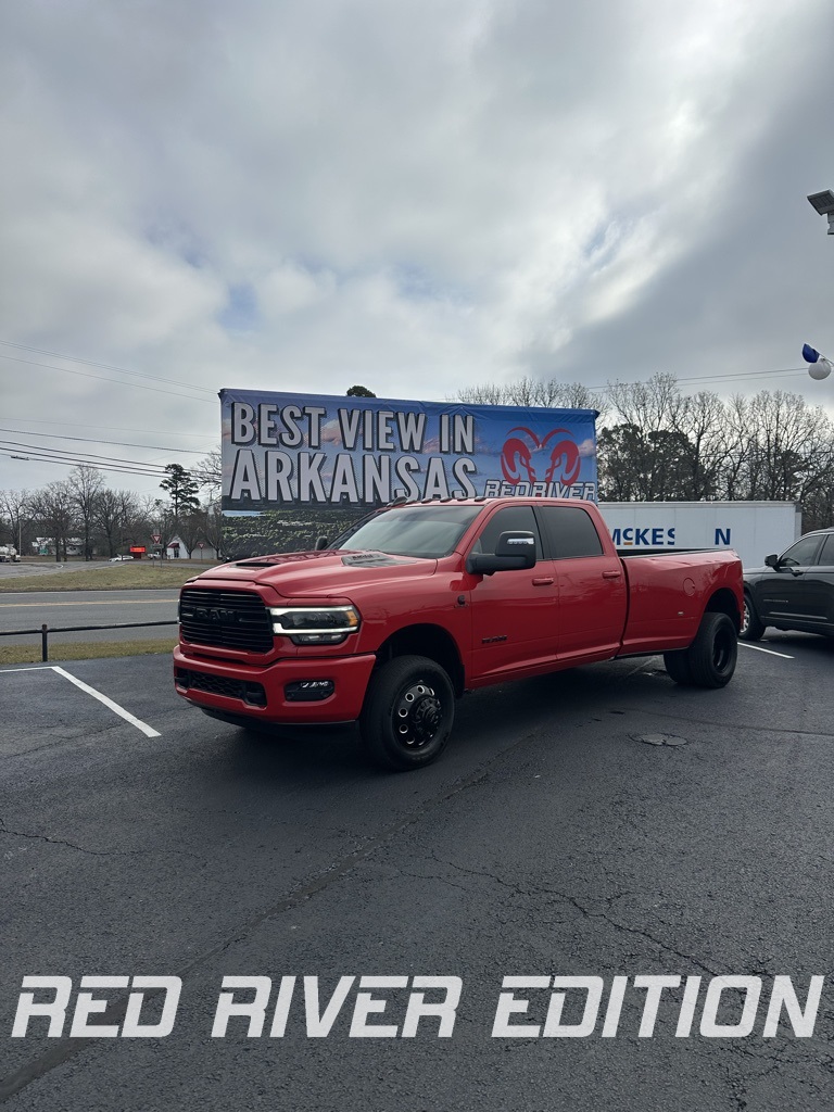 2024 RAM Ram 3500 Pickup Laramie's photo