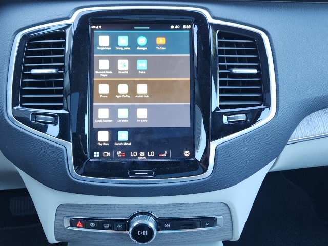 2024 Volvo XC90 Plus photo 27