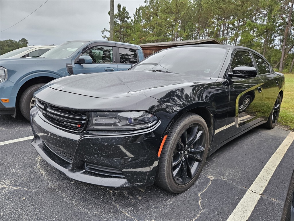 2018 Dodge Charger SXT photo 4