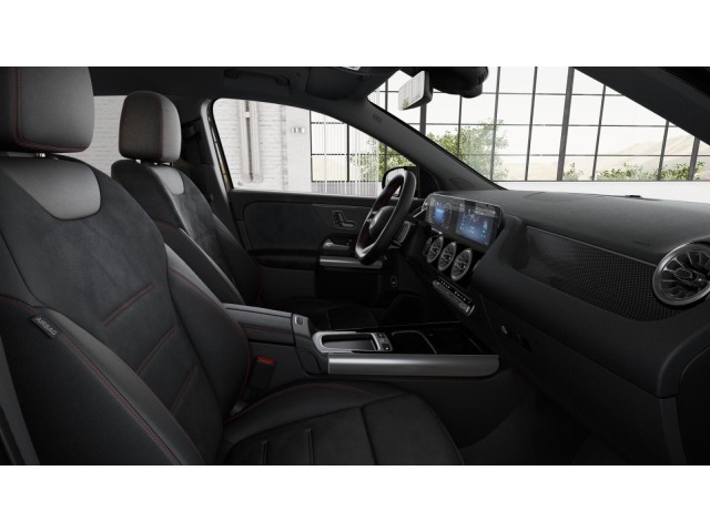2025 Mercedes Benz GLA 250 photo 4