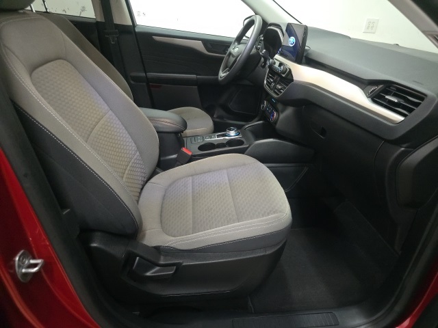 2022 Ford Escape SE photo 3