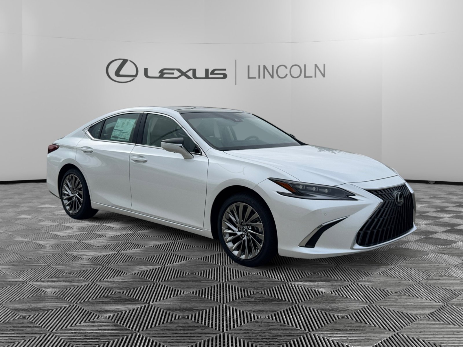 2025 Lexus ES 350 Ultra Luxury's photo