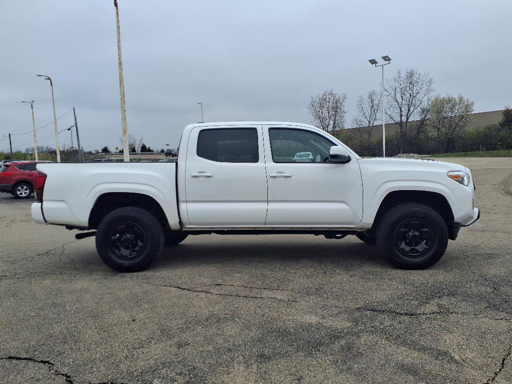 2023 Toyota Tacoma SR 4x4 photo 2