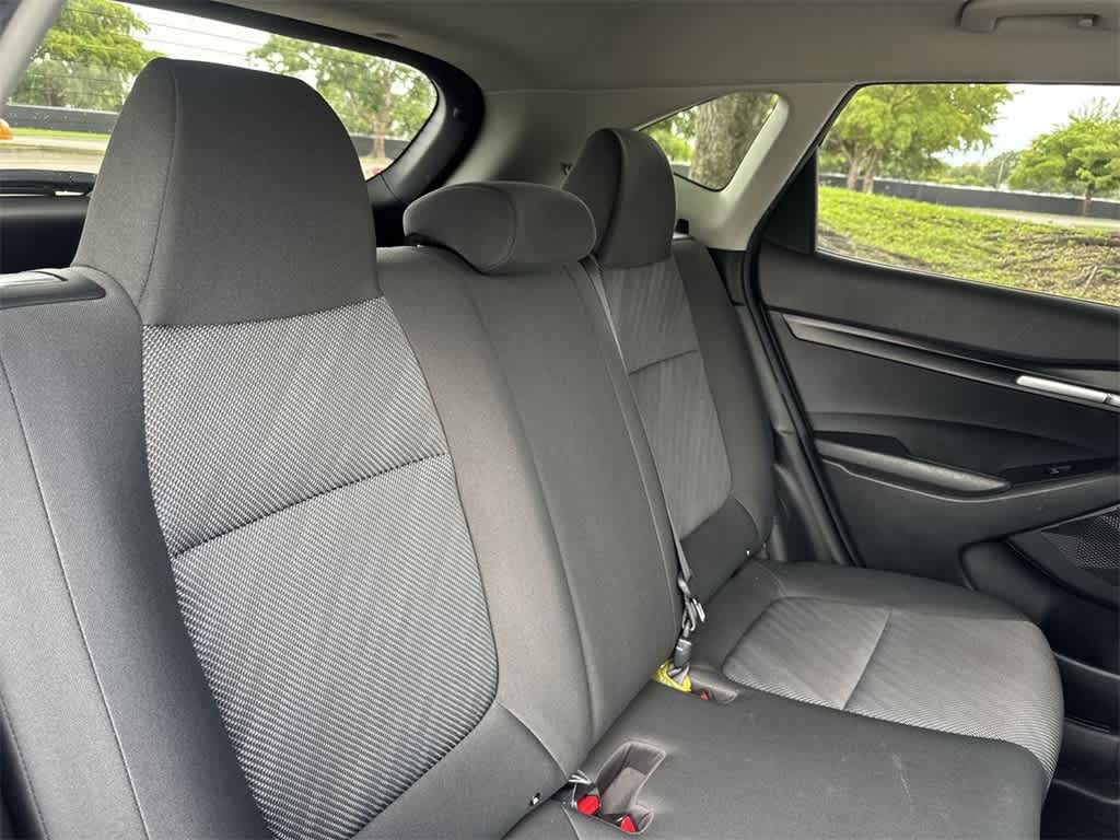 2023 Kia Seltos LX photo 23