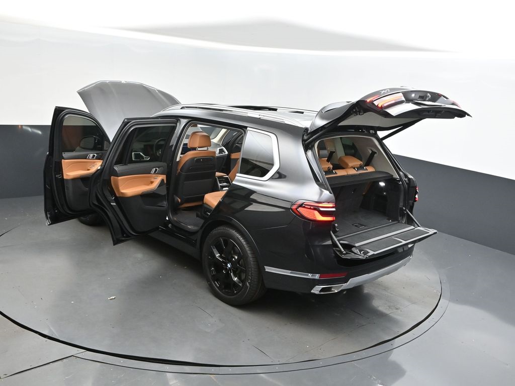2024 Bmw X7 xDrive40i photo 2