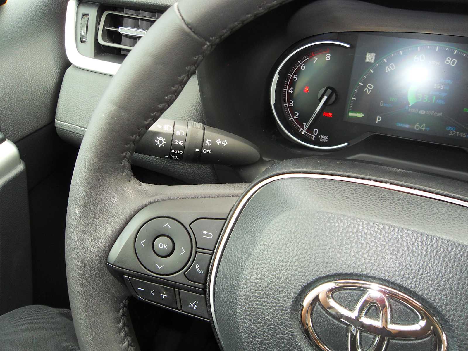 2024 Toyota RAV4 XLE Premium photo 42