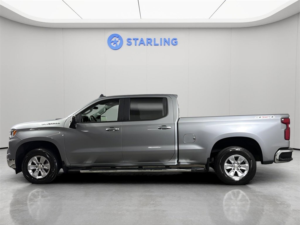 2024 Chevrolet Silverado 1500 LT photo 3