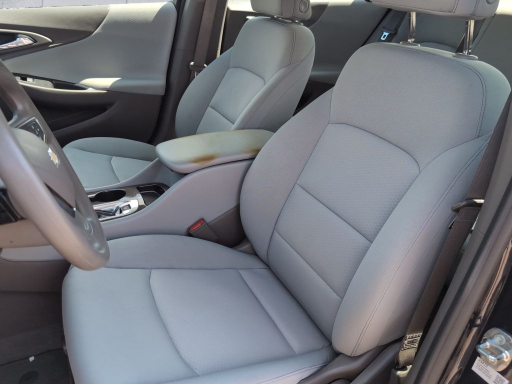 2023 Chevrolet Malibu LS photo 8