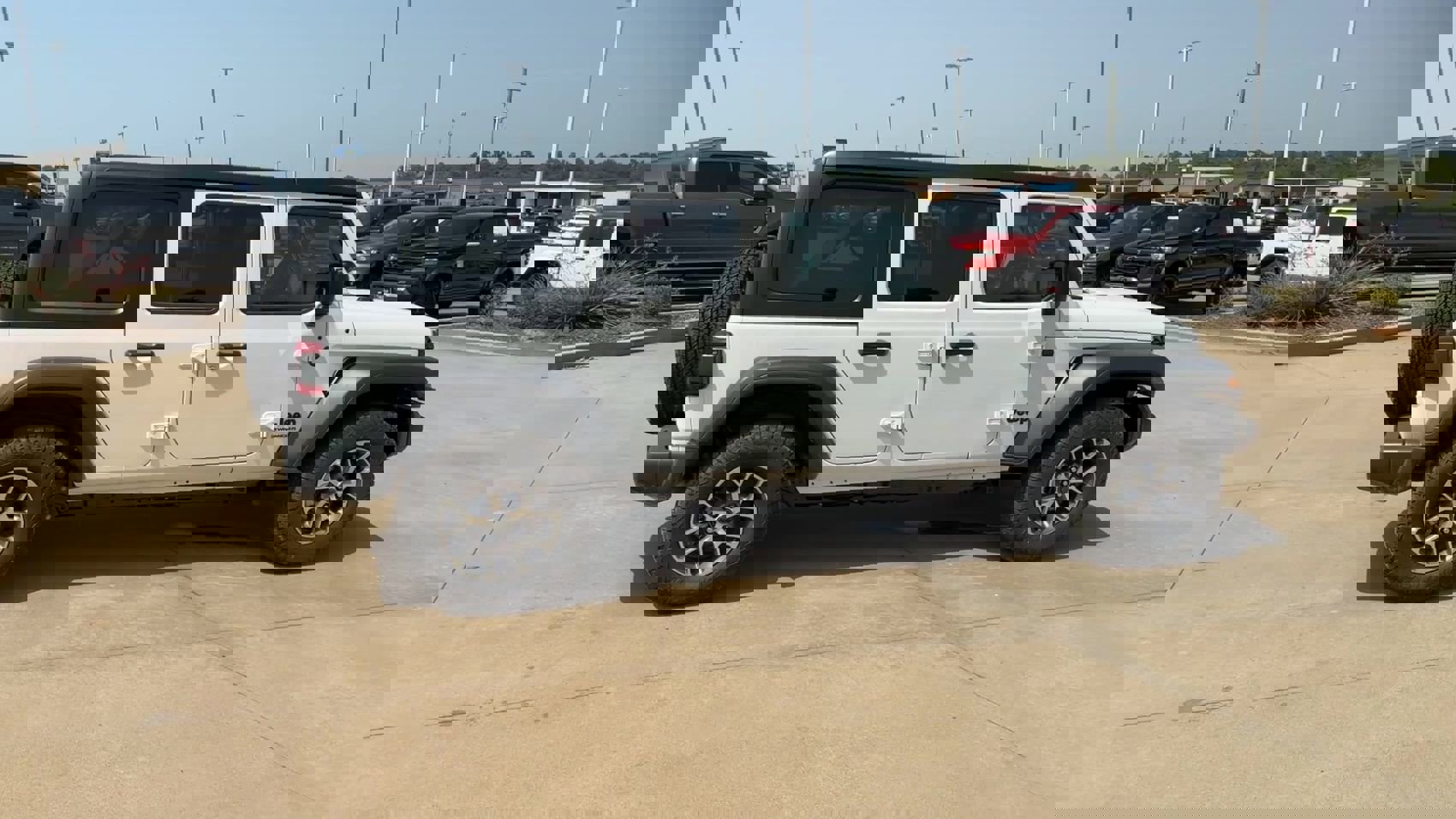 2024 Jeep Wrangler Sport S photo 9