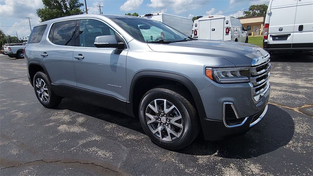 2023 Gmc Acadia SLE photo 2