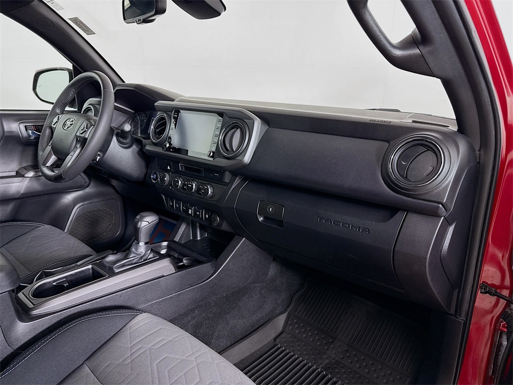 2022 Toyota Tacoma TRD Off-Road photo 25