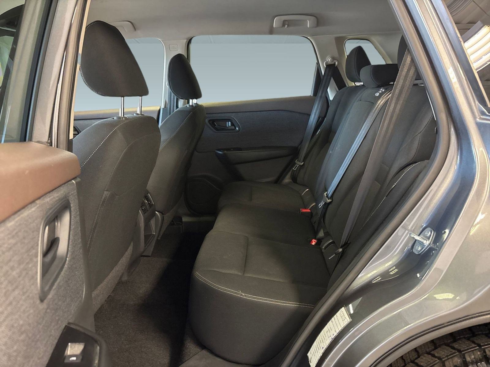 2023 Nissan Rogue S photo 14