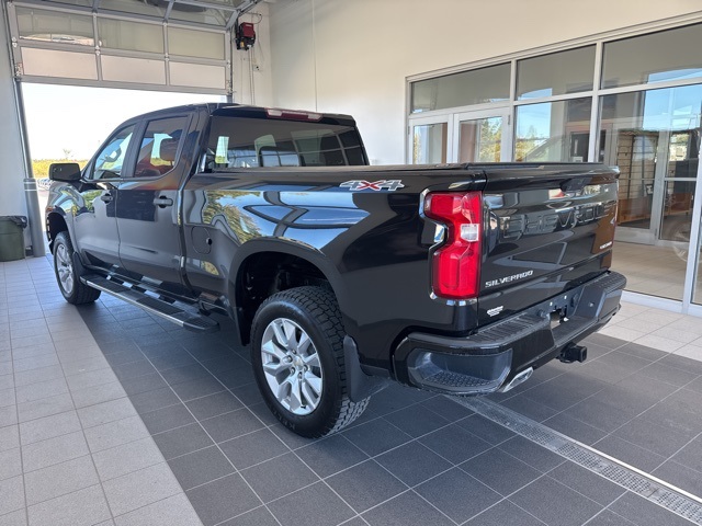 2020 Chevrolet Silverado 1500 Custom photo 3