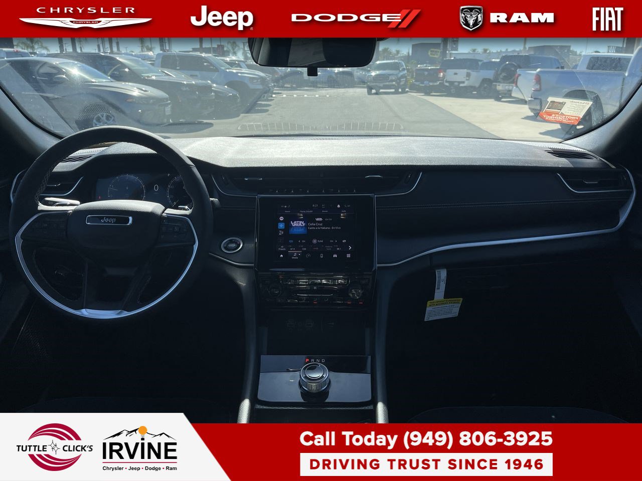 2025 Jeep Grand Cherokee Laredo Sport photo 3