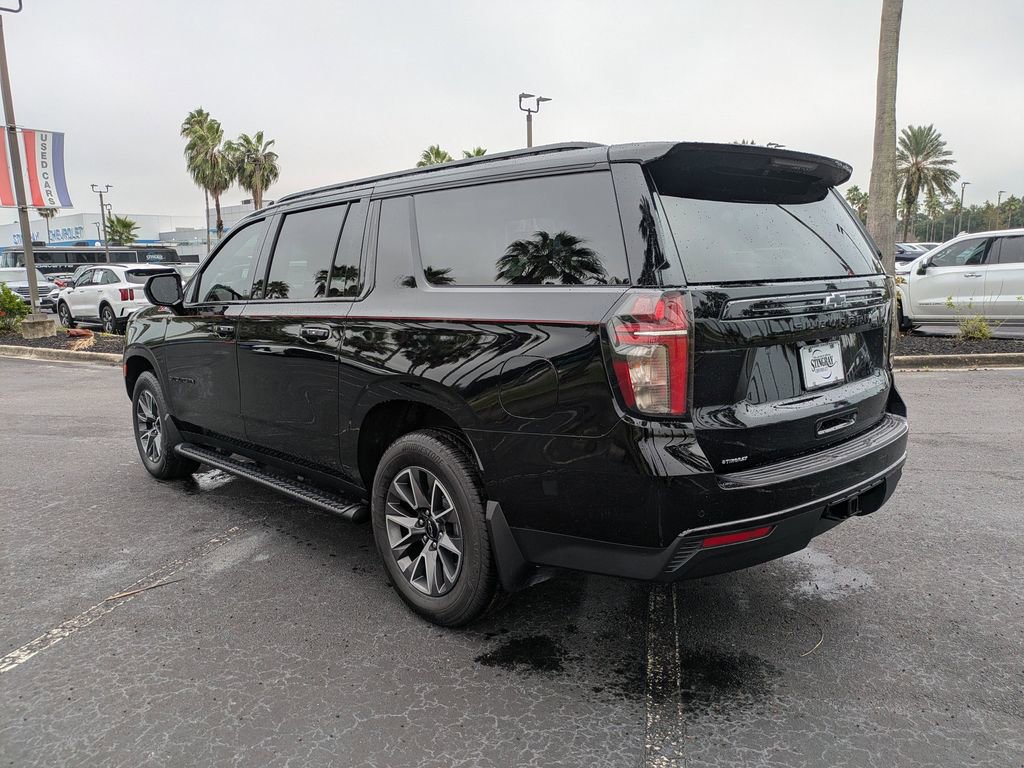 2023 Chevrolet Suburban Z71 photo 4