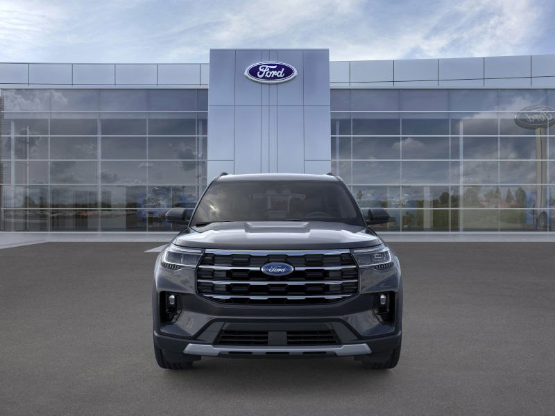 2025 Ford Explorer photo 4
