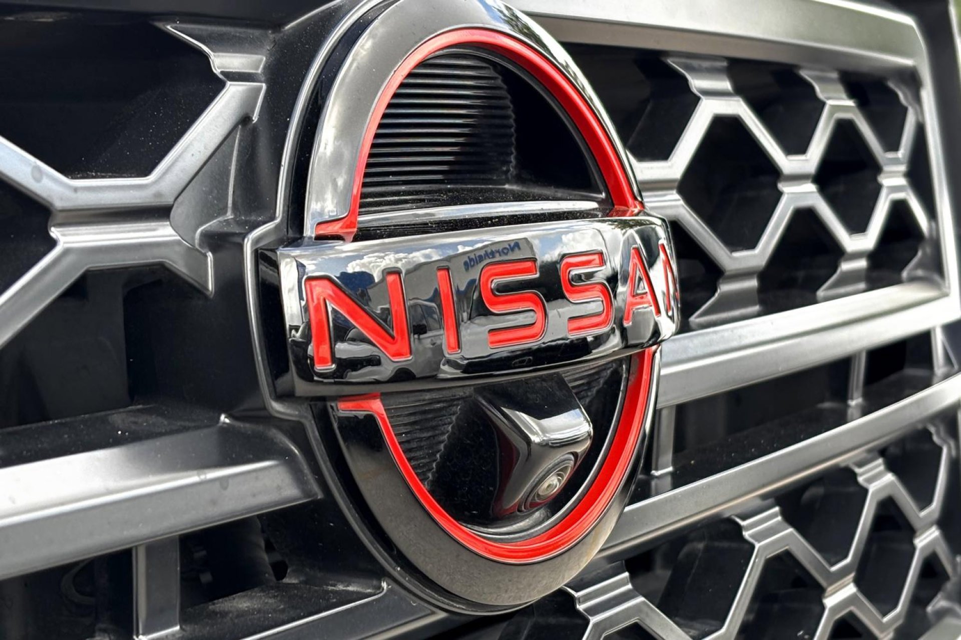 2023 Nissan Frontier PRO-4X photo 4