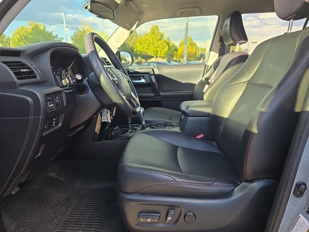 2017 Toyota 4Runner TRD Pro photo 12