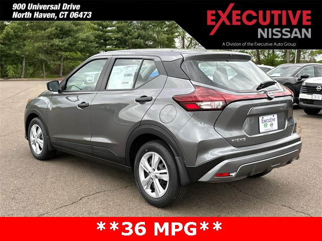 2025 Nissan Kicks Play S photo 3