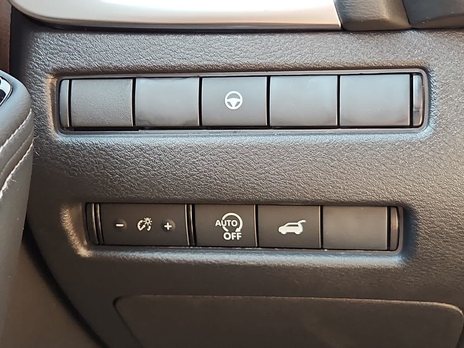 2026 Nissan Rogue SV photo 14